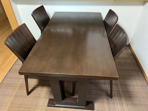 『お問い合わせ中』ダイニングテーブル