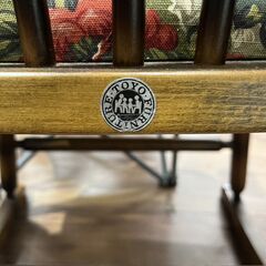 【★引き取り限定】 TOYO FURNITURE アンティーク ロッキングチェア 花柄 クッション付き 木製 インテリア 昭和レトロ ビンテージの画像