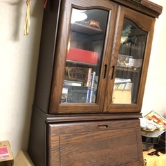 綺麗
な家具机あります。の画像