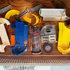 Wアクショントミカびるビルの画像