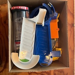 Wアクショントミカびるビルの画像