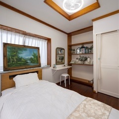 ライト、コンセント付きシングルベットマットレス付の画像