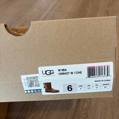 ✨【箱付き、新品、未使用品】✨UGGブーツ👢の画像