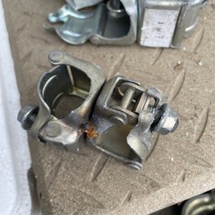 単管、脚付、クランプのセットの画像