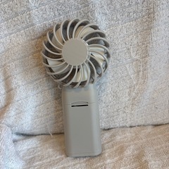 ハンディ扇風機の画像