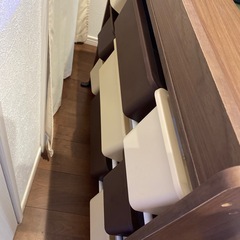 おもちゃ棚の画像