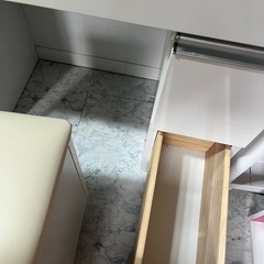 ホワイトドレッサーの画像