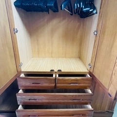 洋服タンス 大 天然木 茶 の画像