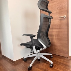 【美品】オカムラ バロン ハイバック 黒 特注メッシュ の画像