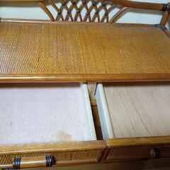 ラタンチェスト　アンティークの画像