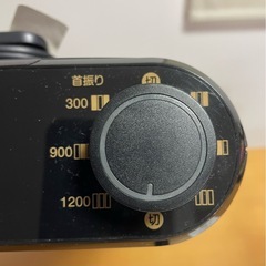 【元値17000円】首振りで部屋中暖かく♪22年製　山善 YAMAZEN ツインヒートプラス TWINHEATPLUS DBC-SK122-AB 障害物センサー搭載　遠赤外線ヒーターの画像