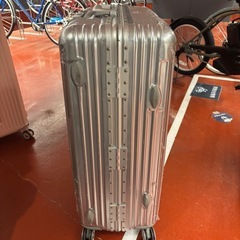 スーツケース(50cm×73cm×29cm)★シルバーの画像