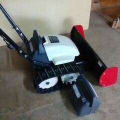 ホンダ排土板型除雪機　 電動ユキオス　SB800e  中古品　　予備バッテリーユニット付の画像