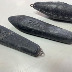 未使用品/中古品混合　船釣り用 シンカー オモリ 鉛 250号 3点 あります！　釣船 片カン 胴付 ③の画像