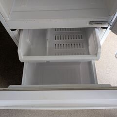 ✨ 2018年製・美品！AQUA 2ドア冷凍冷蔵庫 (126L) 一人暮らしに最適！の画像