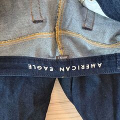 メンズ服　（ジーパン、シャツ、ネックレス）の画像