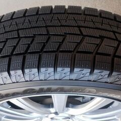 高年式 185/65R15 フィット 4穴 バリ溝 国産タイヤ スタッドレス アルミホイール 夏 冬 タイヤ ホンダ fit アクア ヴィッツ カローラフィールダー カローラ フィールダー シエンタ ベルタ インサイト グレイス シャトル、シャトルハイブリッド フィット シャトル スイフト スプラッシュの画像