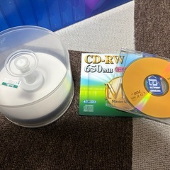 DVD&CDケース4個　未使用DVD-Rなどの画像