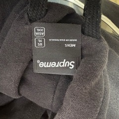 ノースフェイス&シュプリームコラボパーカーの画像