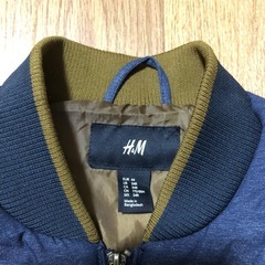 ［受け渡し決定］H&Mダウンベスト　EUR44の画像