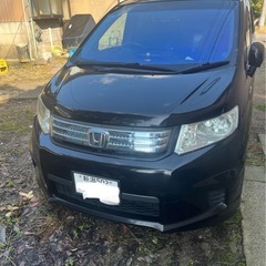 フリードスパイクハイブリッド　　2013年