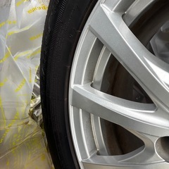 RAVRIONホイール スタッドレスタイヤ225/65R17 ホイールつき付きの画像