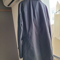 未使用の黒のウエスト丈コート - Lサイズの画像