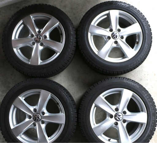 フォルクスワーゲン　ゴルフ　ブリヂストンスタッドレスタイヤ