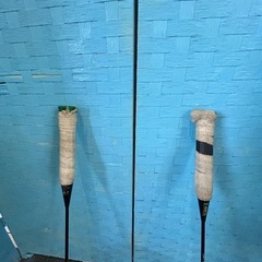 中販紅　【Week】YONEX株式会社 バトミントン　ラケット　カバー付き　2本セット　現状渡し　11-09-01 の画像