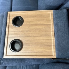 ニトリ　電動リクライニングソファ3人用テーブル付の画像