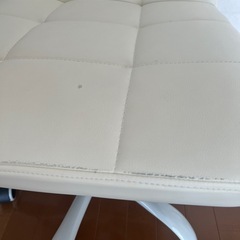 キャスター付き　オフィスチェアー❷ 合皮の画像