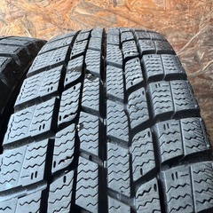 バリ山　GOODYEAR ICENAVI 6 155/65R13 スタッドレス　タイヤ　2020年製　13インチの画像