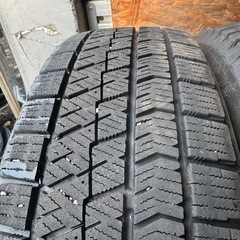 バリ山　BRIDGESTONE ブリヂストン　ブリジストン　VRX2 175/65R15 スタッドレス　タイヤ　2021年製　15インチの画像