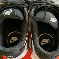 ほぼ新品 NIKE  AIR MAXの画像