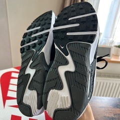 ほぼ新品 NIKE  AIR MAXの画像