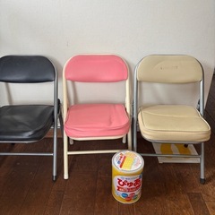 子ども折りたたみ椅子の画像