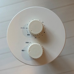 ★首振りタワーカーボンヒーター 白 ホワイト★の画像