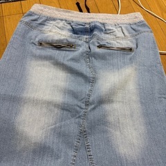 デニムスカートの画像