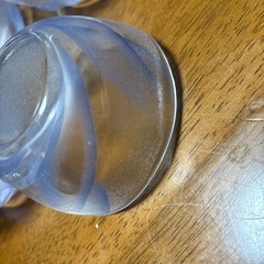 ガラス小さなお皿4つの画像