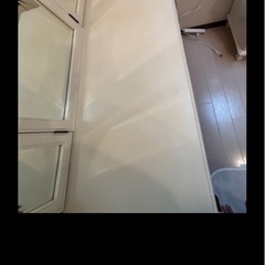 猫脚ドレッサーの画像