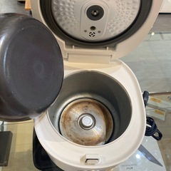 【ヤマダ 炊飯器】【3合炊き】2021年製★クリーニング済み/6ヶ月保証付き【管理番号1109】野の画像