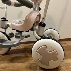 美品㊗️㊗️ミニーちゃん　アイデス  トライク　三輪車　　の画像