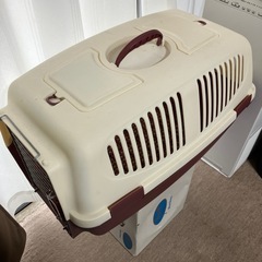 🐈ペットハードキャリー中古品です。Mサイズより若干大きめです。品物はきれいです。の画像