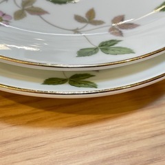 A7145【ウェッジウッド】 ワイルドストロベリー ピオニー 2客 黒壺の画像