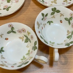 A7145【ウェッジウッド】 ワイルドストロベリー ピオニー 2客 黒壺の画像