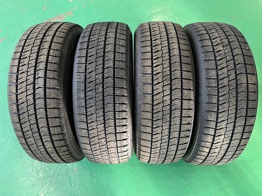 185/60R15 VRX2 2022年製造 バリ溝 4本