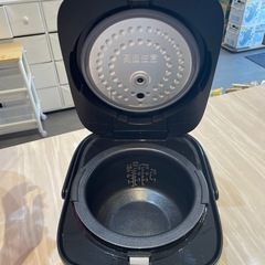 【ハイアール炊飯器】【3合炊き】2023年製★クリーニング済み/6ヶ月保証付き【管理番号1109】野の画像