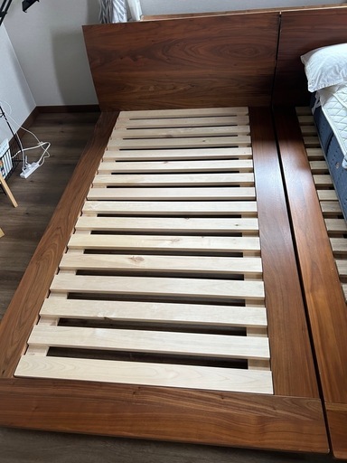 シングルベッドフレーム