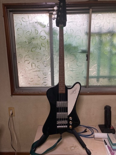 エピフォン　サンダーバード60sスルーネックモデル　ベース