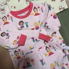 ユニクロ　キルティング　パジャマ　子供　ベビー　80 まとめ売りの画像